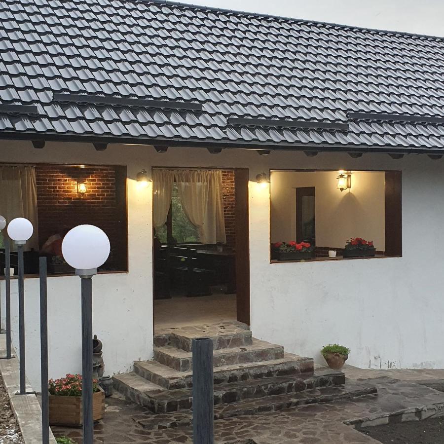 Apartamento Casa Sofia Baltatesti Exterior foto